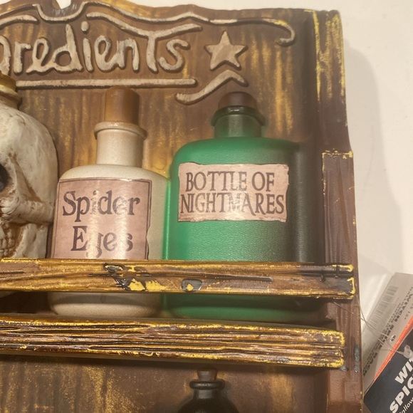 NWT Witch Spice Rack - Picture 4 of 12